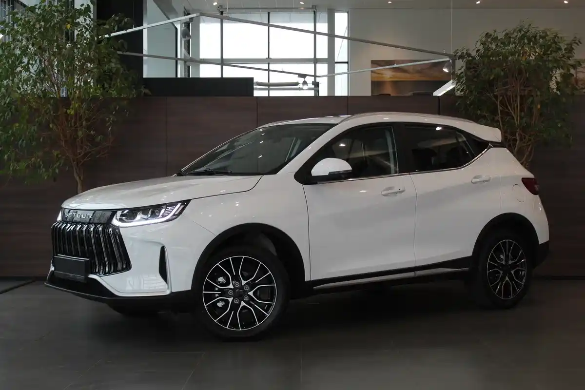 Jetour X50 в наличии по цене от 1 990 000 рублей