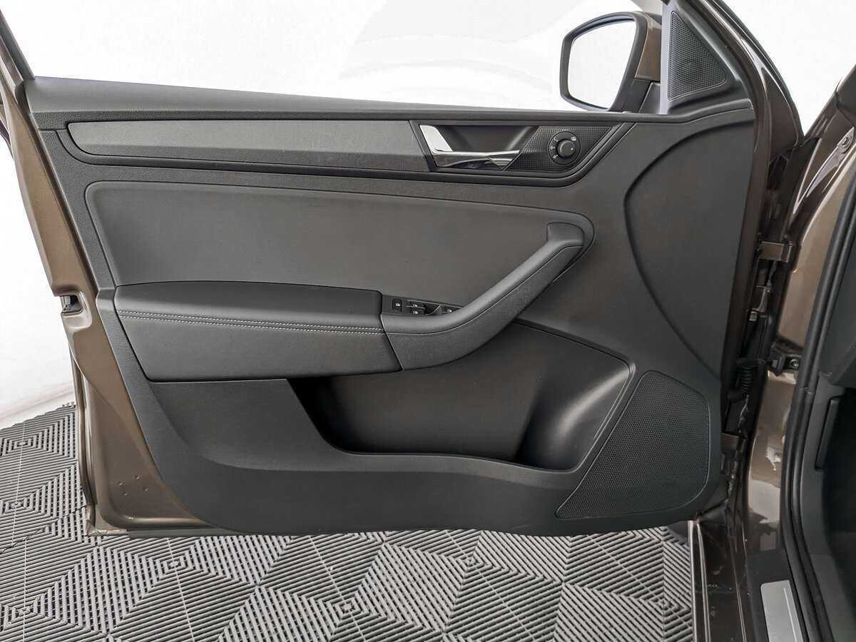 Б/У Шкода Рапид 2020 года. Фото: #13