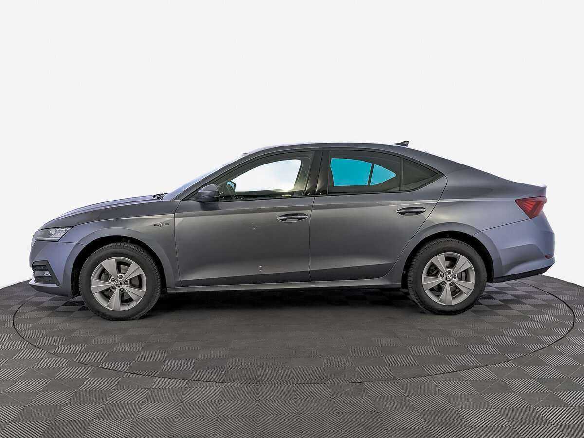 Б/У Шкода Октавия 2021 года. Фото: #6