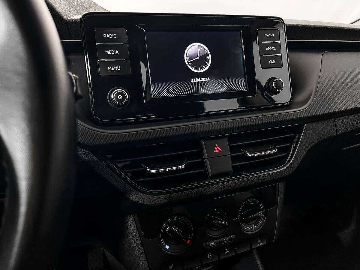 Б/У Шкода Рапид 2021 года. Фото: #13