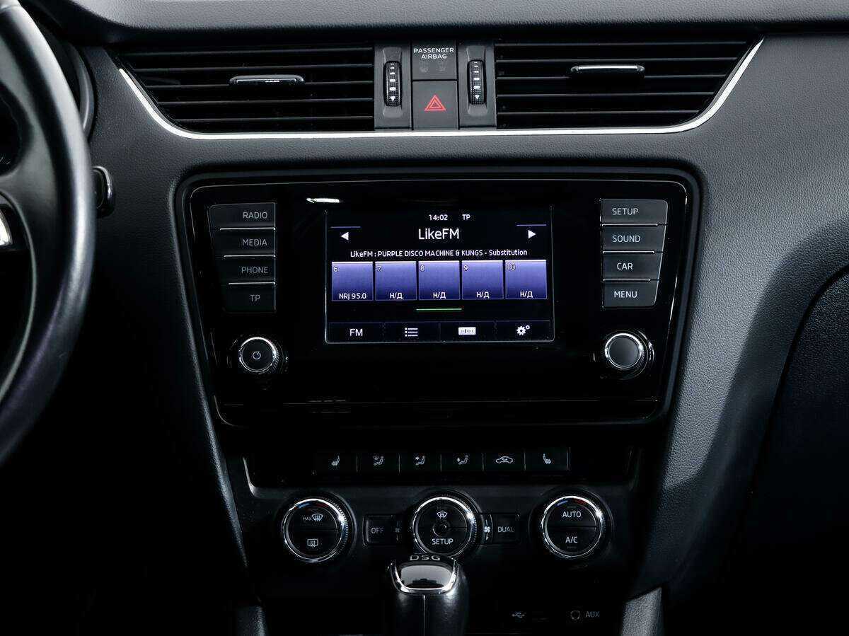 Б/У Шкода Октавия 2015 года. Фото: #15