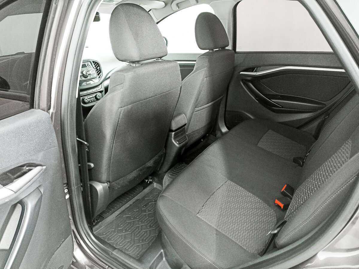 Б/У Лада (ВАЗ) Веста 2021 года. Фото: #9