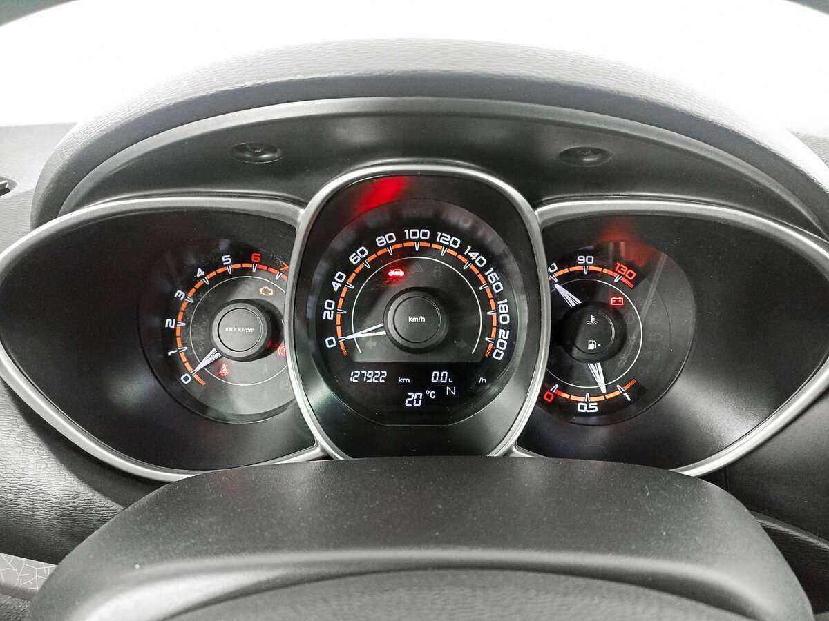 Б/У Лада (ВАЗ) Веста 2017 года. Фото: #10