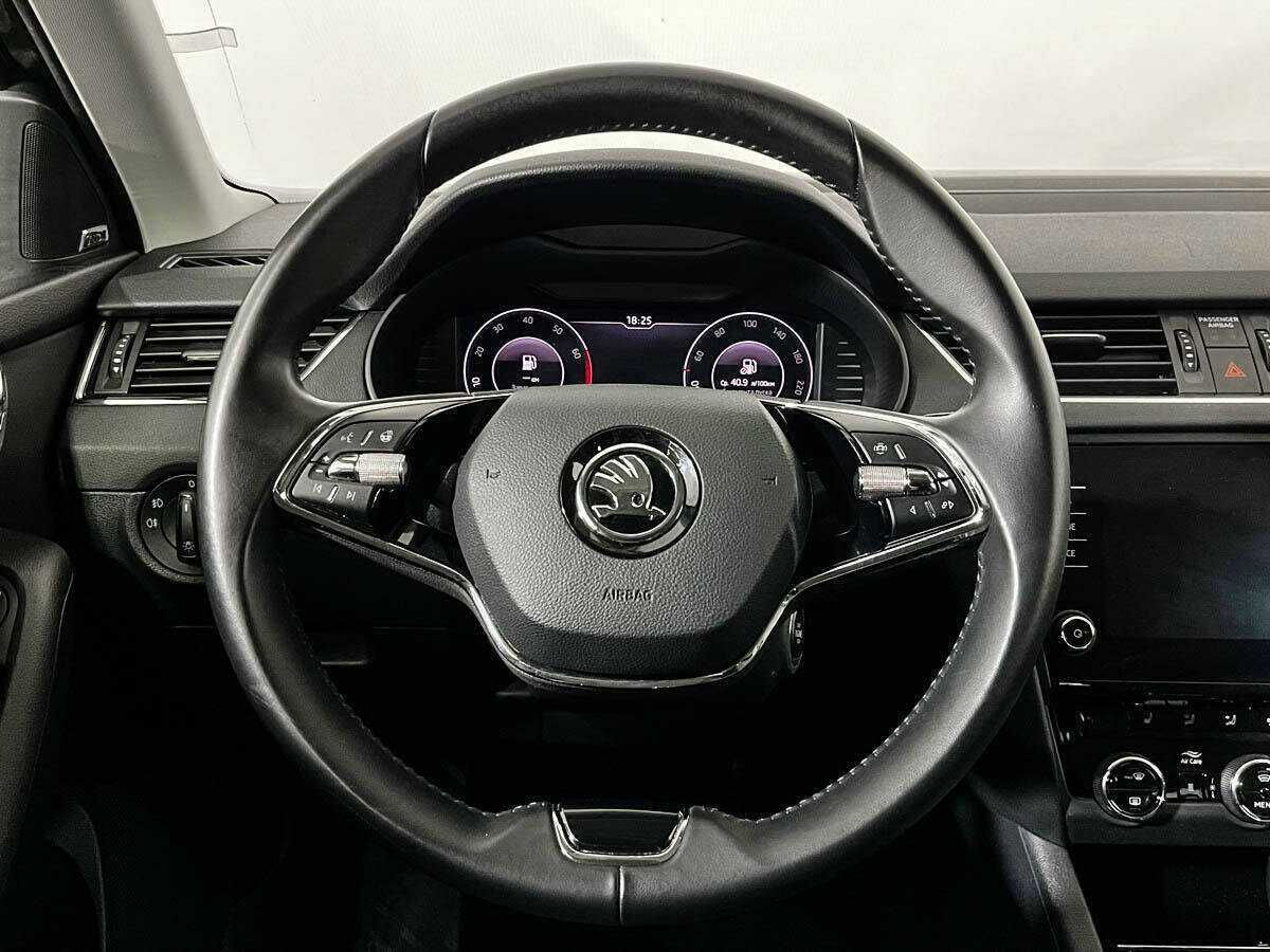 Б/У Шкода Октавия 2019 года. Фото: #13