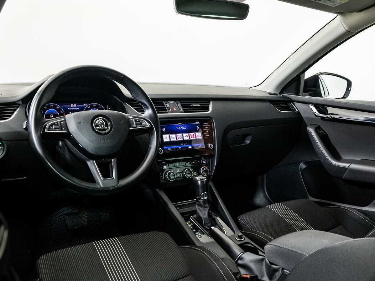 Б/У Шкода Октавия 2018 года. Фото: #10