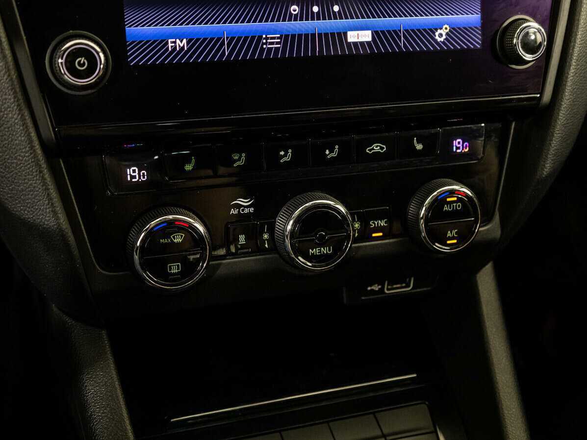 Б/У Шкода Октавия 2018 года. Фото: #21