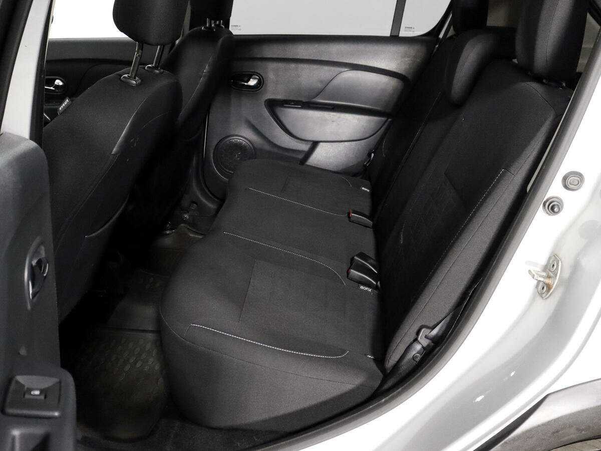 Б/У Рено Сандеро 2015 года. Фото: #7