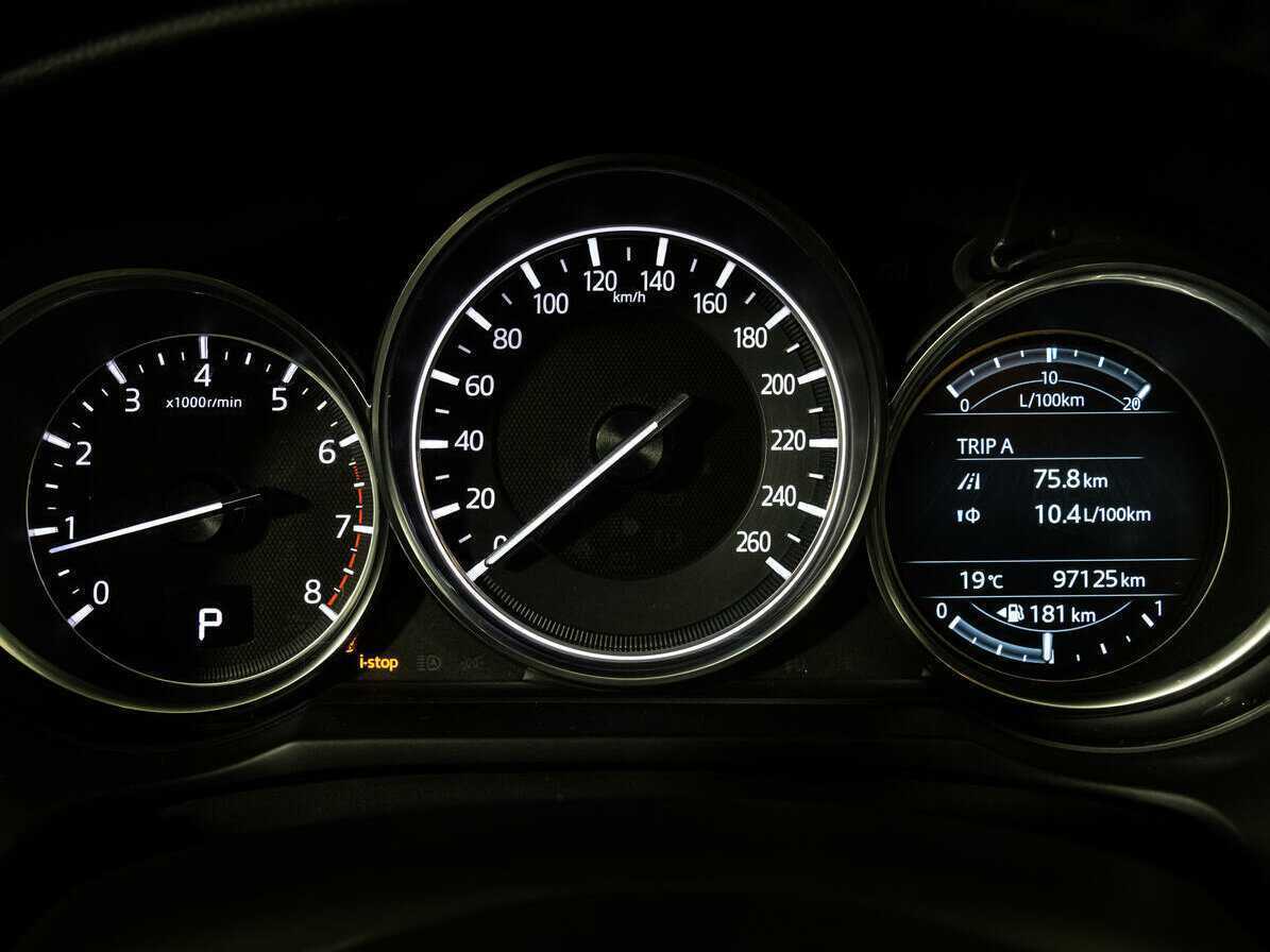 Б/У Мазда 6 2017 года. Фото: #15