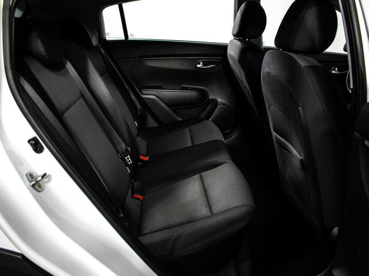 Б/У Киа Рио 2021 года. Фото: #9