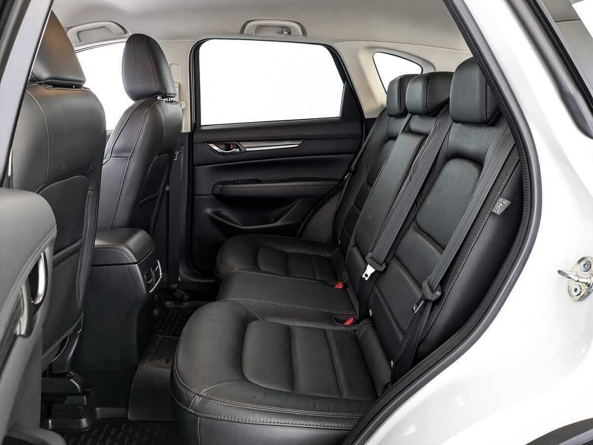 Б/У Мазда Ц-Икс-5 2017 года. Фото: #13