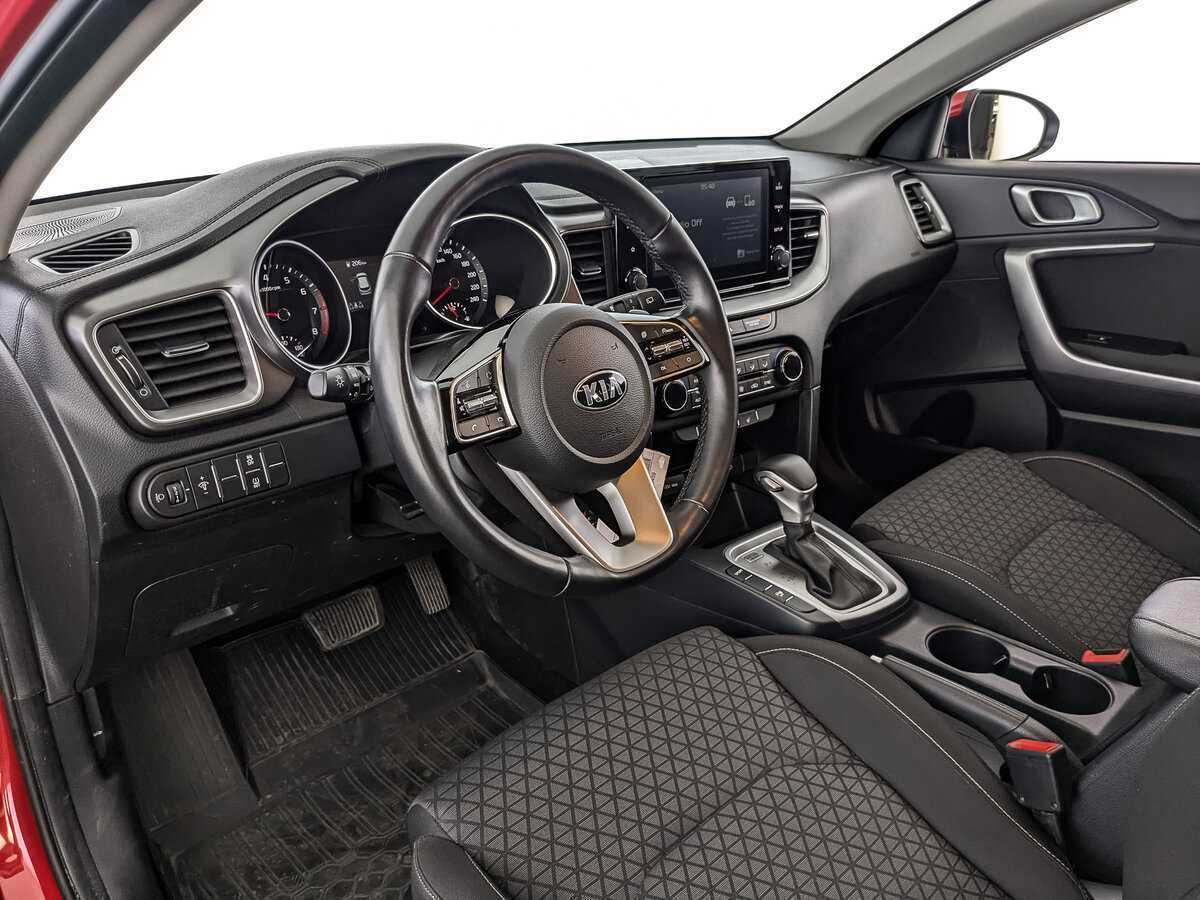 Б/У Киа Сид 2021 года. Фото: #10