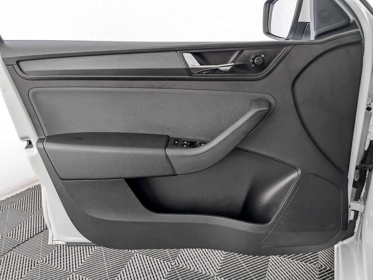 Б/У Шкода Рапид 2020 года. Фото: #14