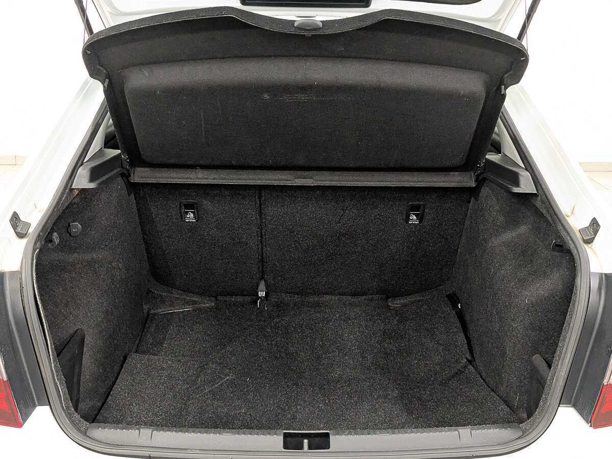 Б/У Шкода Рапид 2019 года. Фото: #9