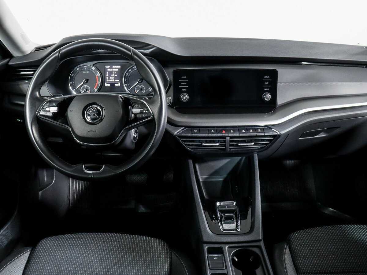 Б/У Шкода Октавия 2021 года. Фото: #8