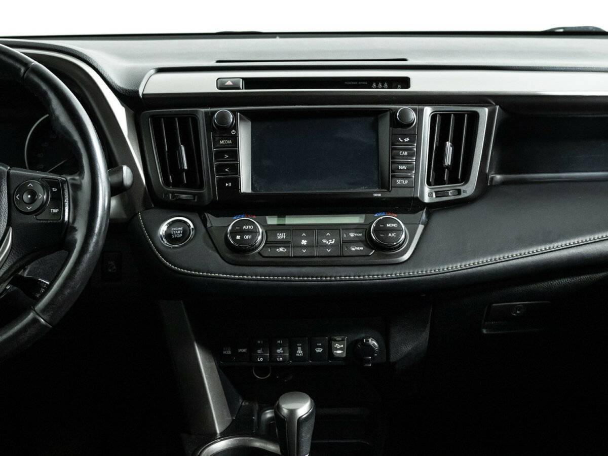 Б/У Тойота Рав4 2018 года. Фото: #13