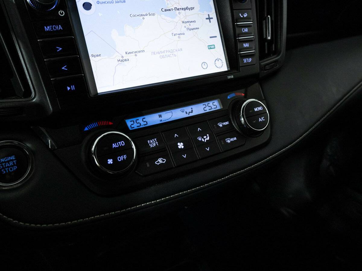 Б/У Тойота Рав4 2018 года. Фото: #17