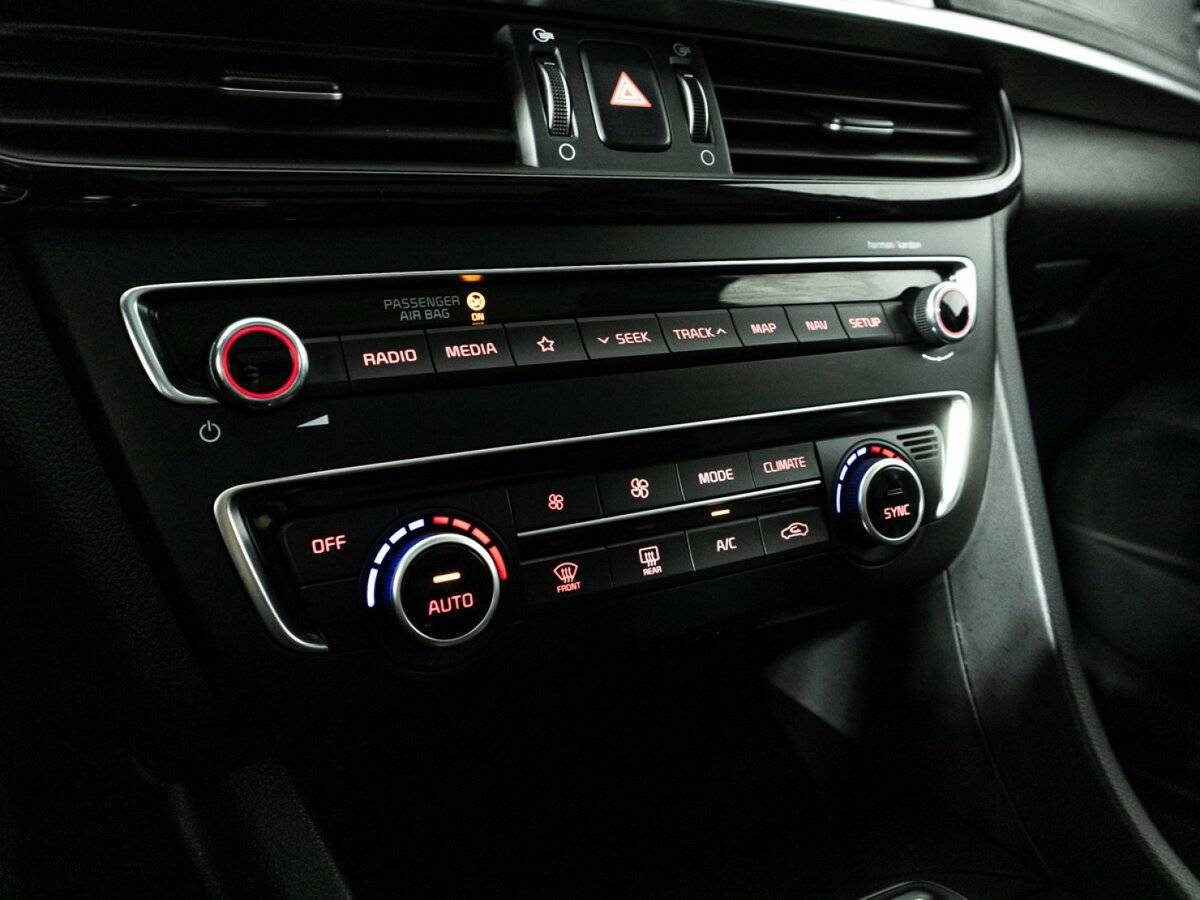 Б/У Киа Оптима 2019 года. Фото: #18