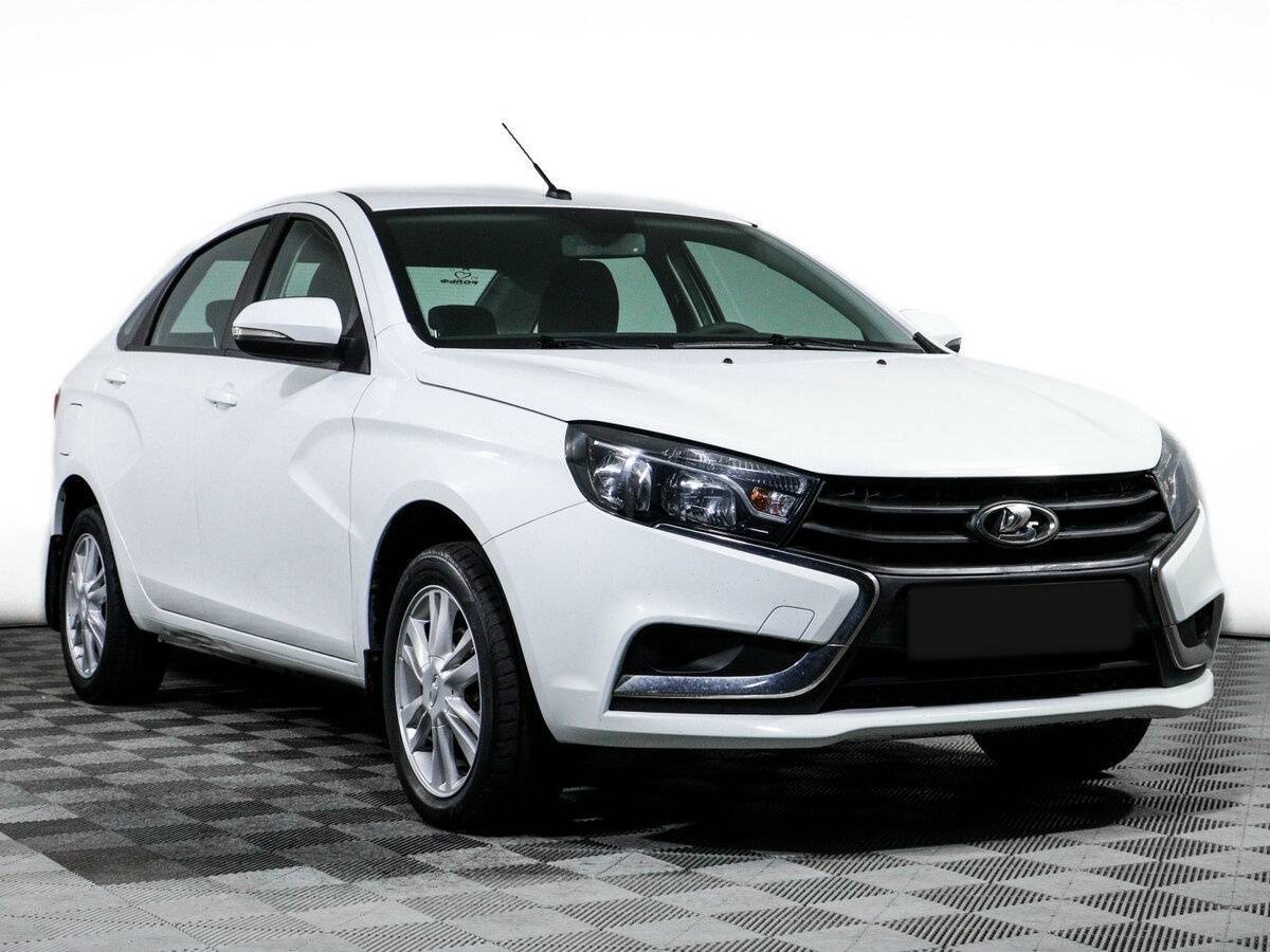 Б/У Лада (ВАЗ) Веста 2018 года. Фото: #2