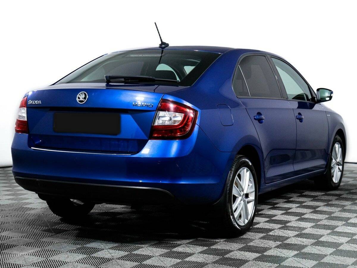 Б/У Шкода Рапид 2018 года. Фото: #4