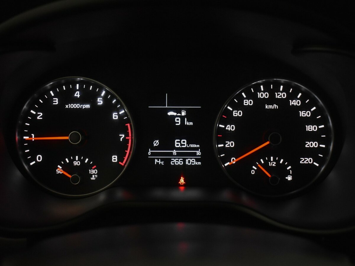 Б/У Киа Рио 2017 года. Фото: #17