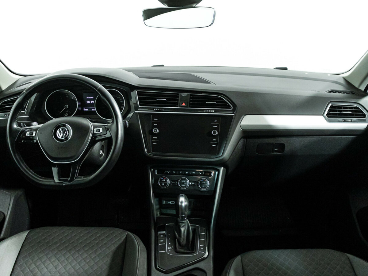 Б/У Фольксваген Тигуан 2019 года. Фото: #11