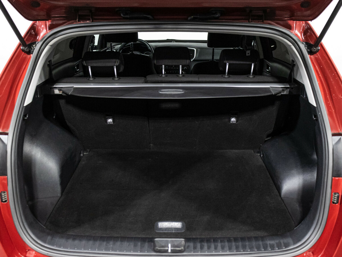 Б/У Киа Спортейдж 2019 года. Фото: #19