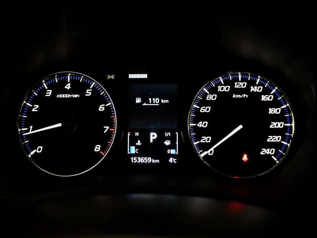 Б/У Митсубиши Оутлэндер 2018 года. Фото: #17