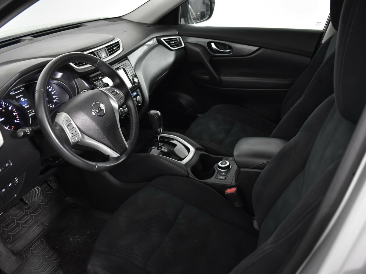 Б/У Ниссан Икс-Трейл 2015 года. Фото: #7