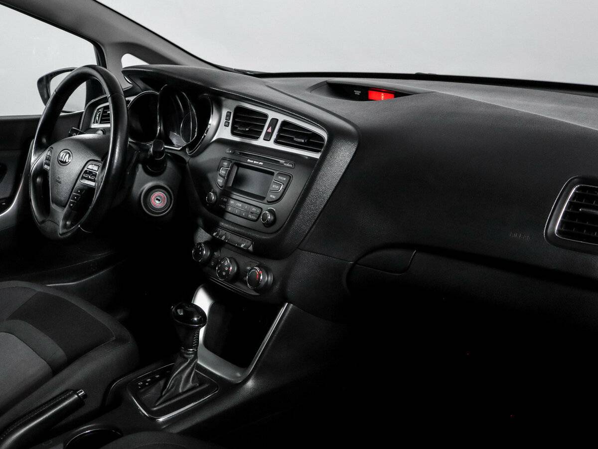 Б/У Киа Сид 2015 года. Фото: #6