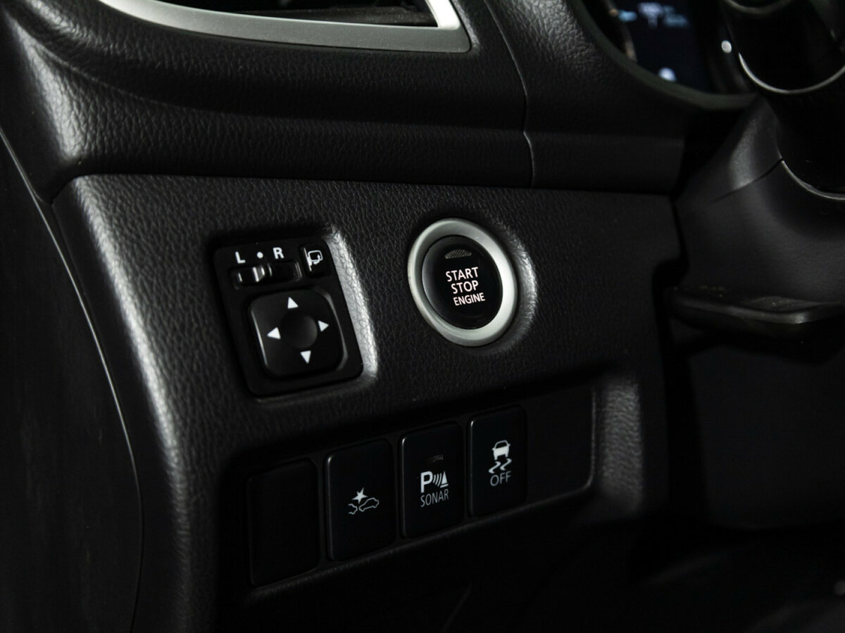 Б/У Митсубиши Паджеро Спорт 2017 года. Фото: #15